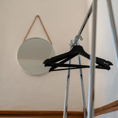 Easy By Interior - Bhf Nähe, Zentral, Modern, Parkplatz Extra Apartment