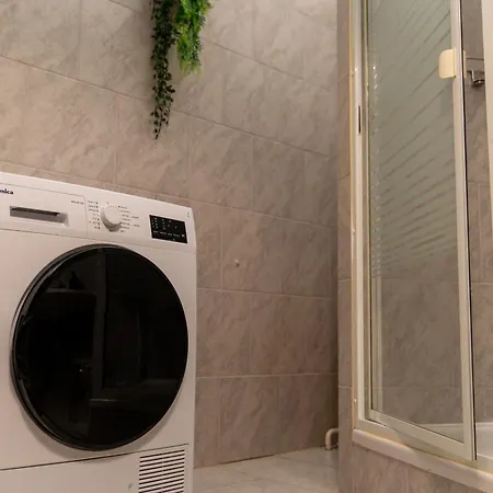 Appartamento Easy By Interior - Bahnhof, Zentral, Modern, Parkplatz Extra *