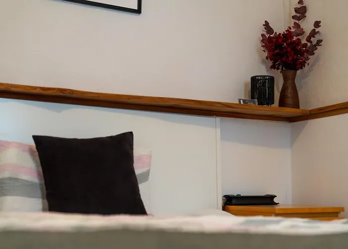 Easy By Interior - Bhf Nähe, Zentral, Modern, Parkplatz Extra Apartment *