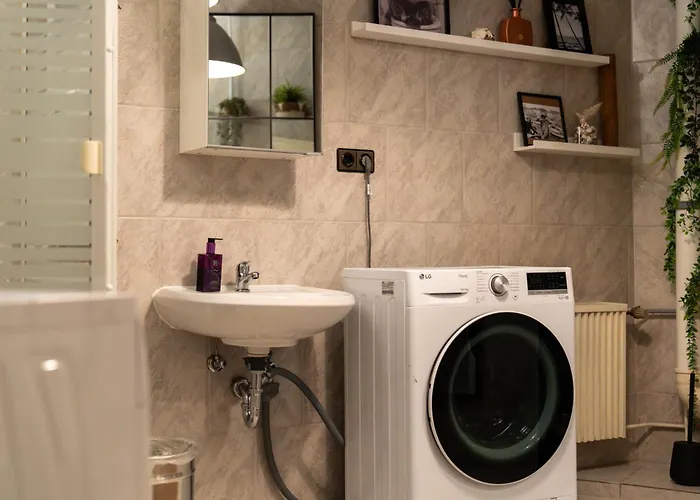 Easy By Interior - Bhf Nähe, Zentral, Modern, Parkplatz Extra Apartment Niederdorla